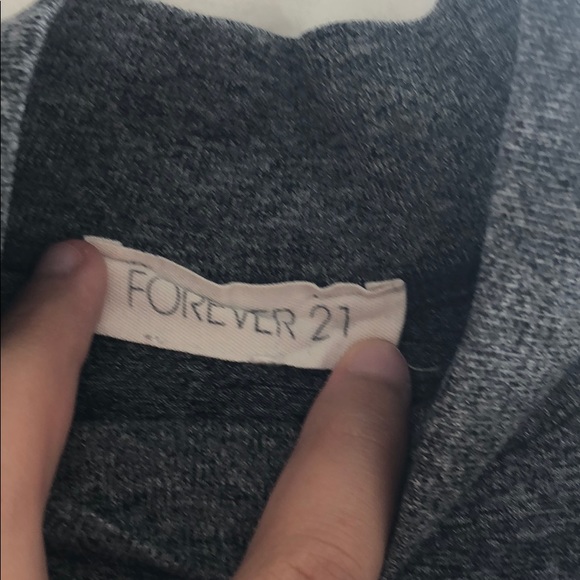 Forever 21 cropped turtle neck!! - Picture 2 of 3